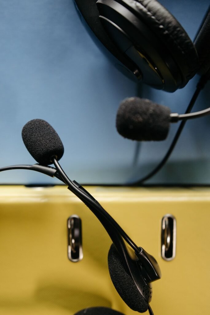 Atendente de call center com headset