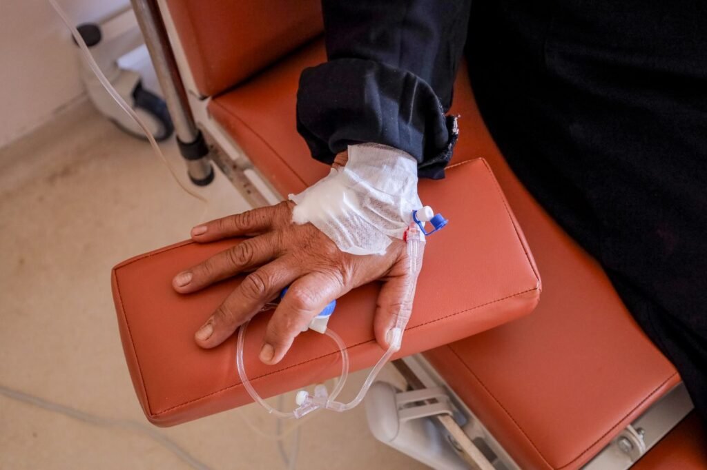 Paciente recebendo quimioterapia