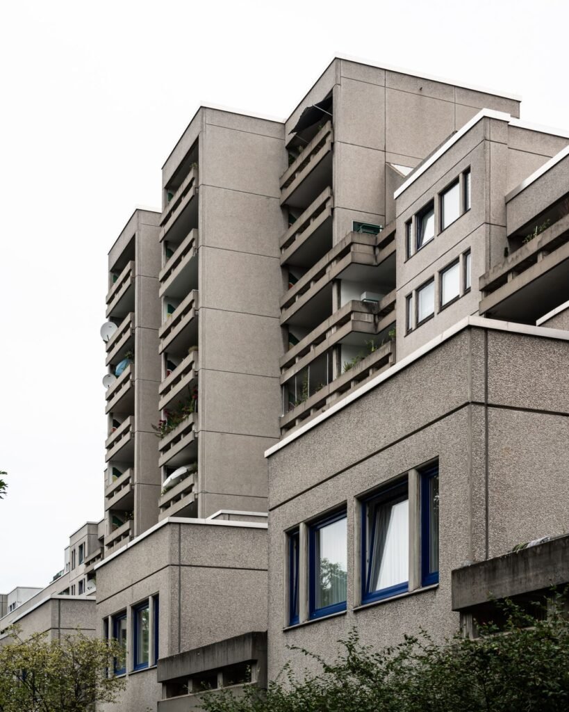 Bloco de apartamentos na cidade