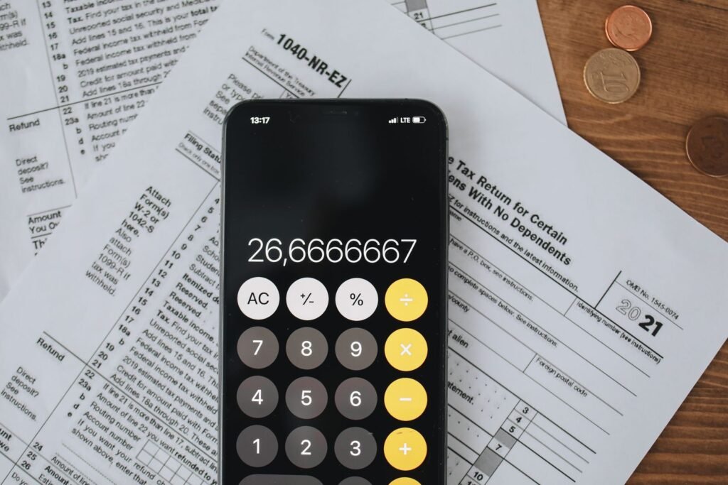 Calculadora de celular sobre formulários de cálculo