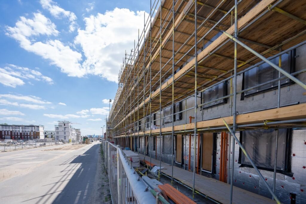 Fachada de prédio em obras