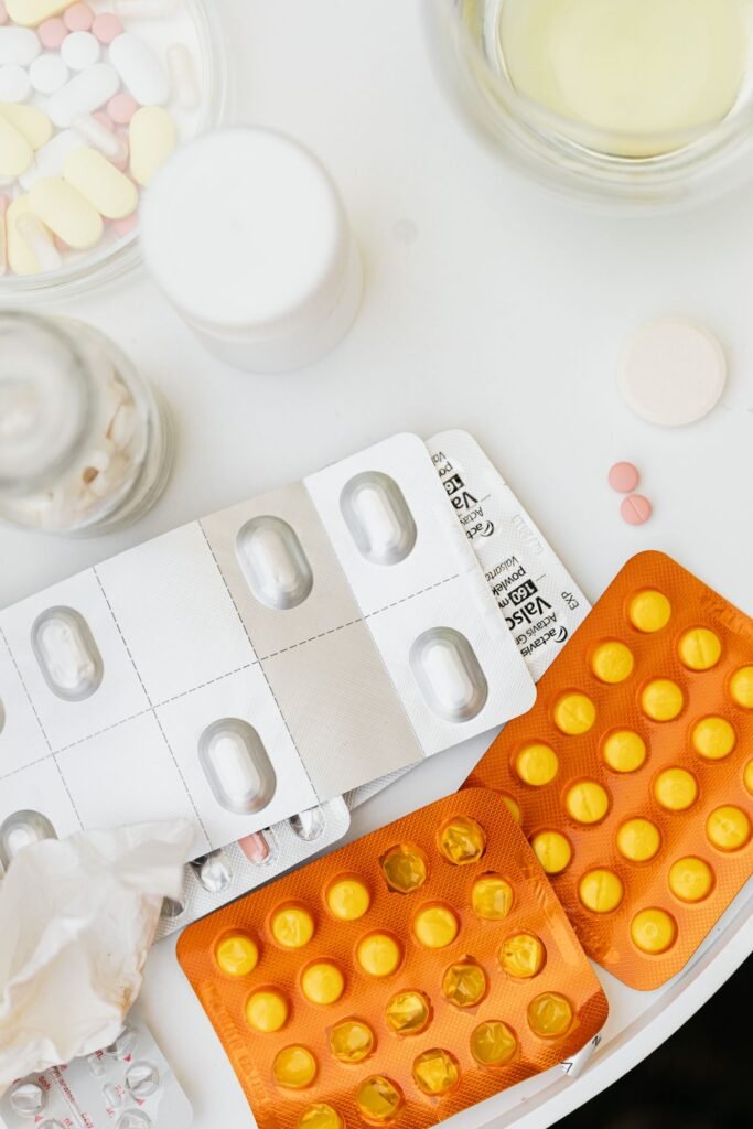 Vários medicamentos de perto