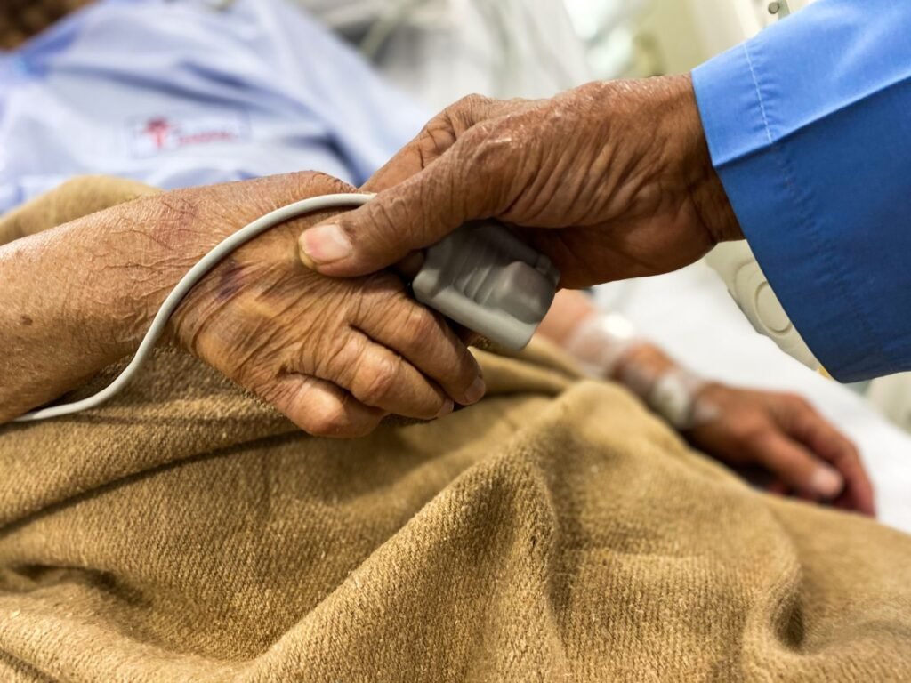 Paciente em leito de hospital