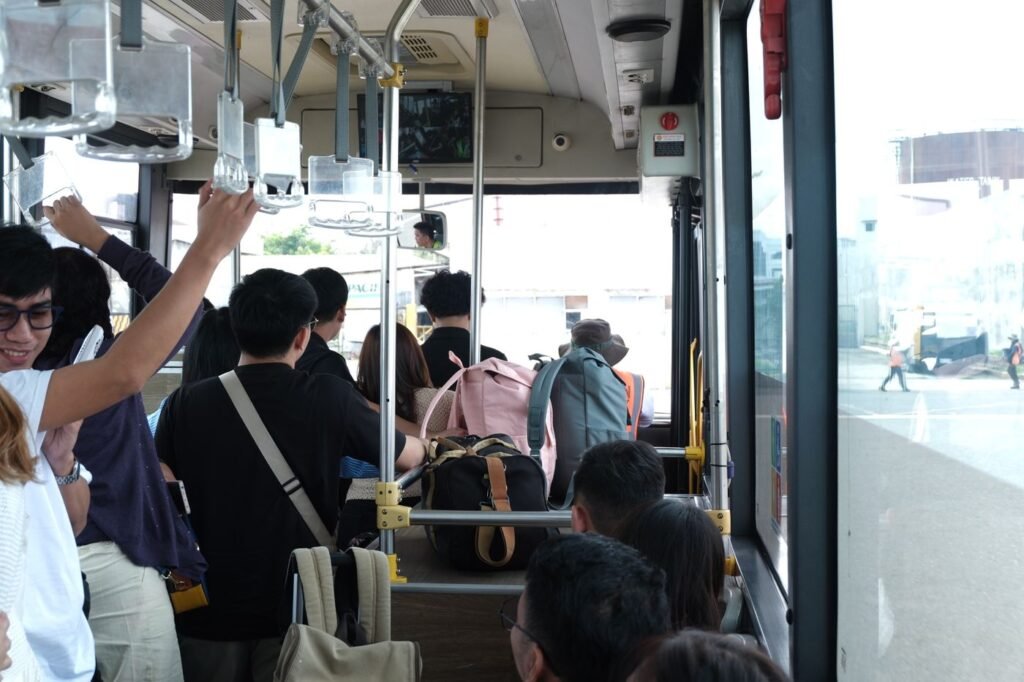 Passageiros em ônibus